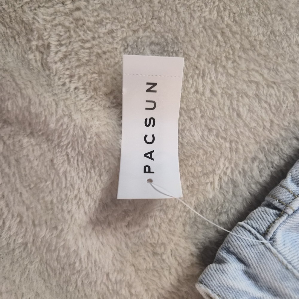 NWT PacSun 90s Boyfriend Light Blue Distressed Jeans Size 26 - Picture 7 of 14
